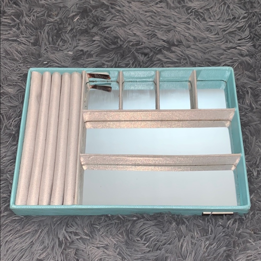 Light Blue Jewelry Organizer